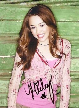 miley_cyrus_autograph.jpg